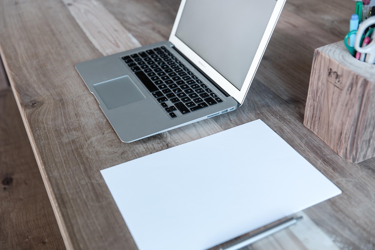 Comment transformer une idée en entreprise rentable en moins de 6 mois ? découvrez l'univers dynamique des startups : innovation, croissance rapide et nouvelles opportunités pour transformer vos idées en succès.